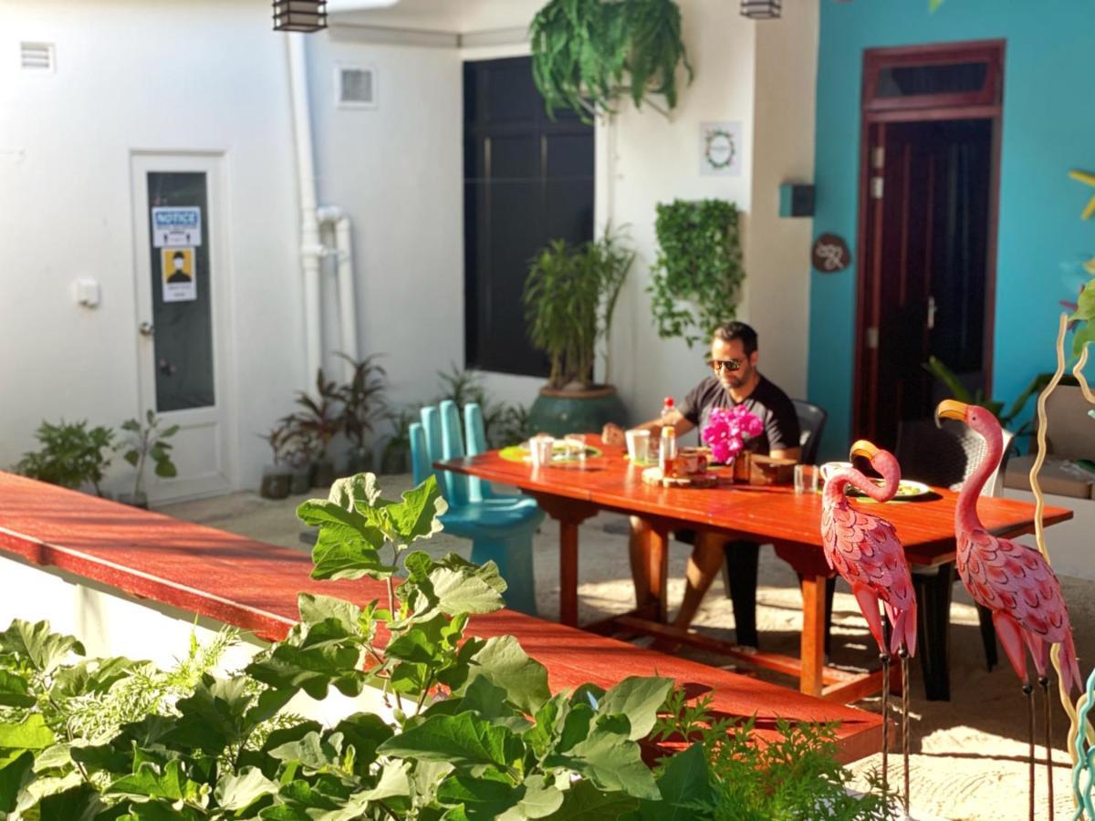 Ocean Breeze Maldives Hotel Thulusdhoo Exterior photo